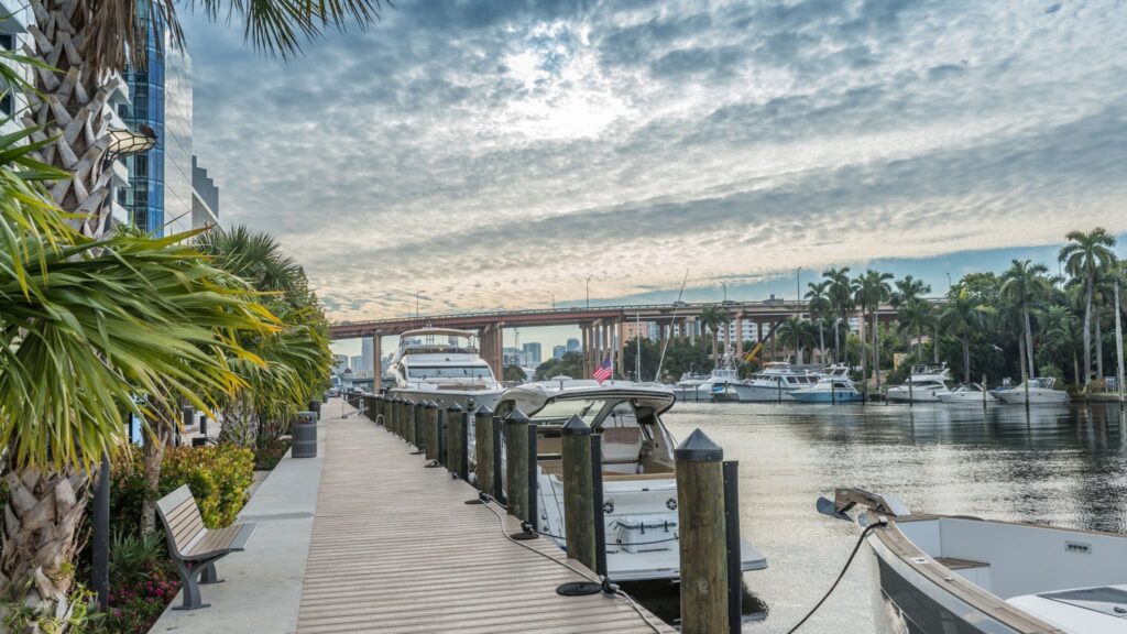 5th Street Marina – Miami River