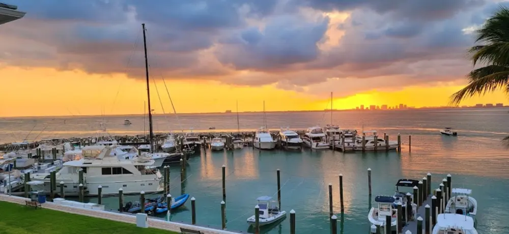 Key Biscayne Yacht Club