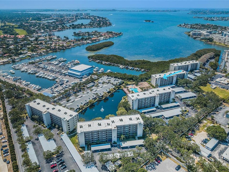 Pasadena Marina - St. Petersburg