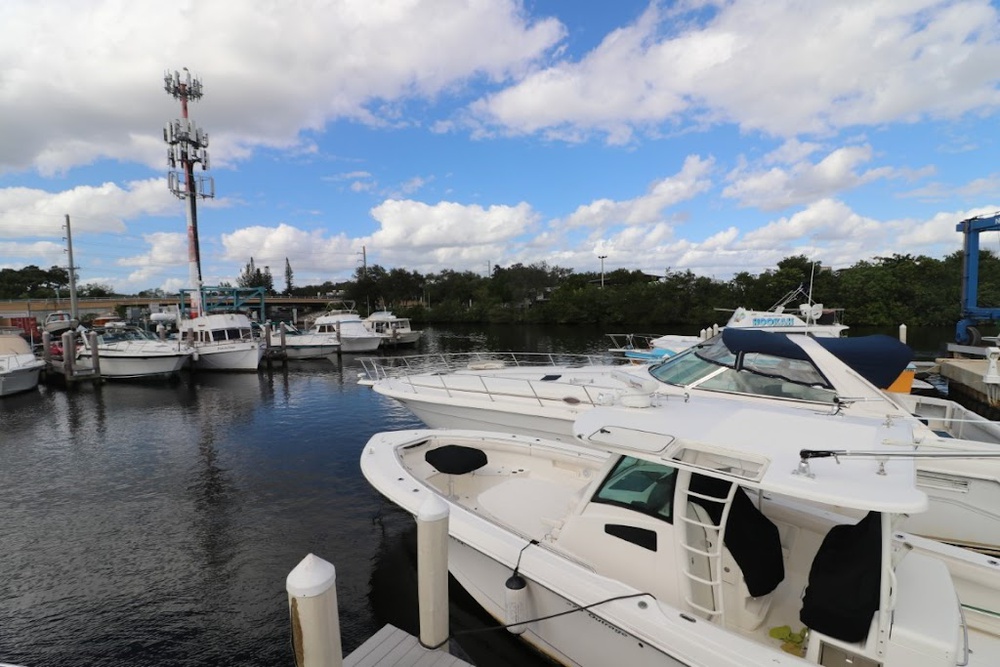 Bonnie's Ravenswood Marina - Fort Lauderdale