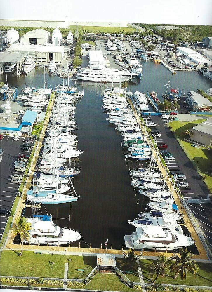 Royale Palm Yacht Basin - Dania Beach