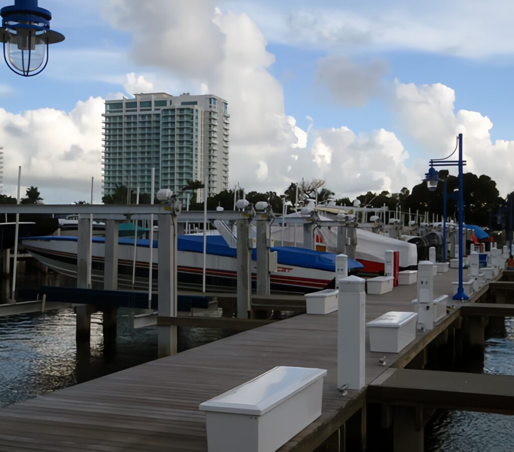 River Cove Marina