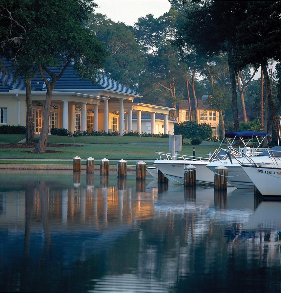 Queen's Harbour Yacht & Country Club