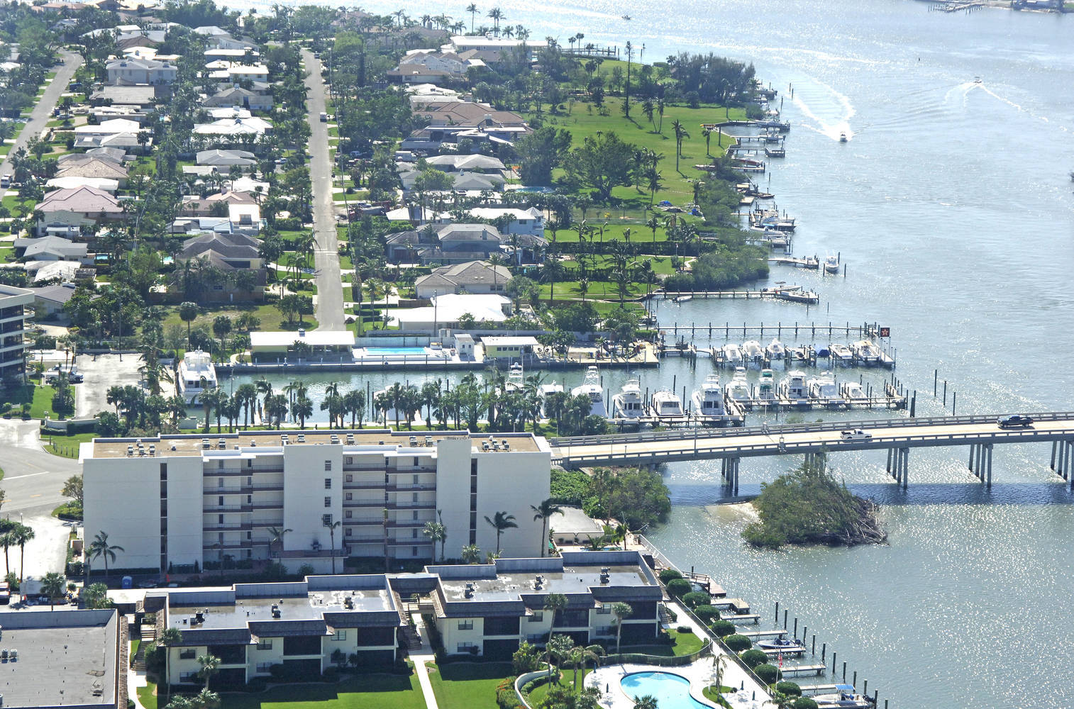 JIB Yacht Club & Marina