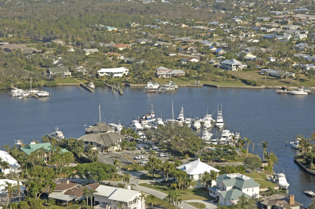 Mariner Cay Marina